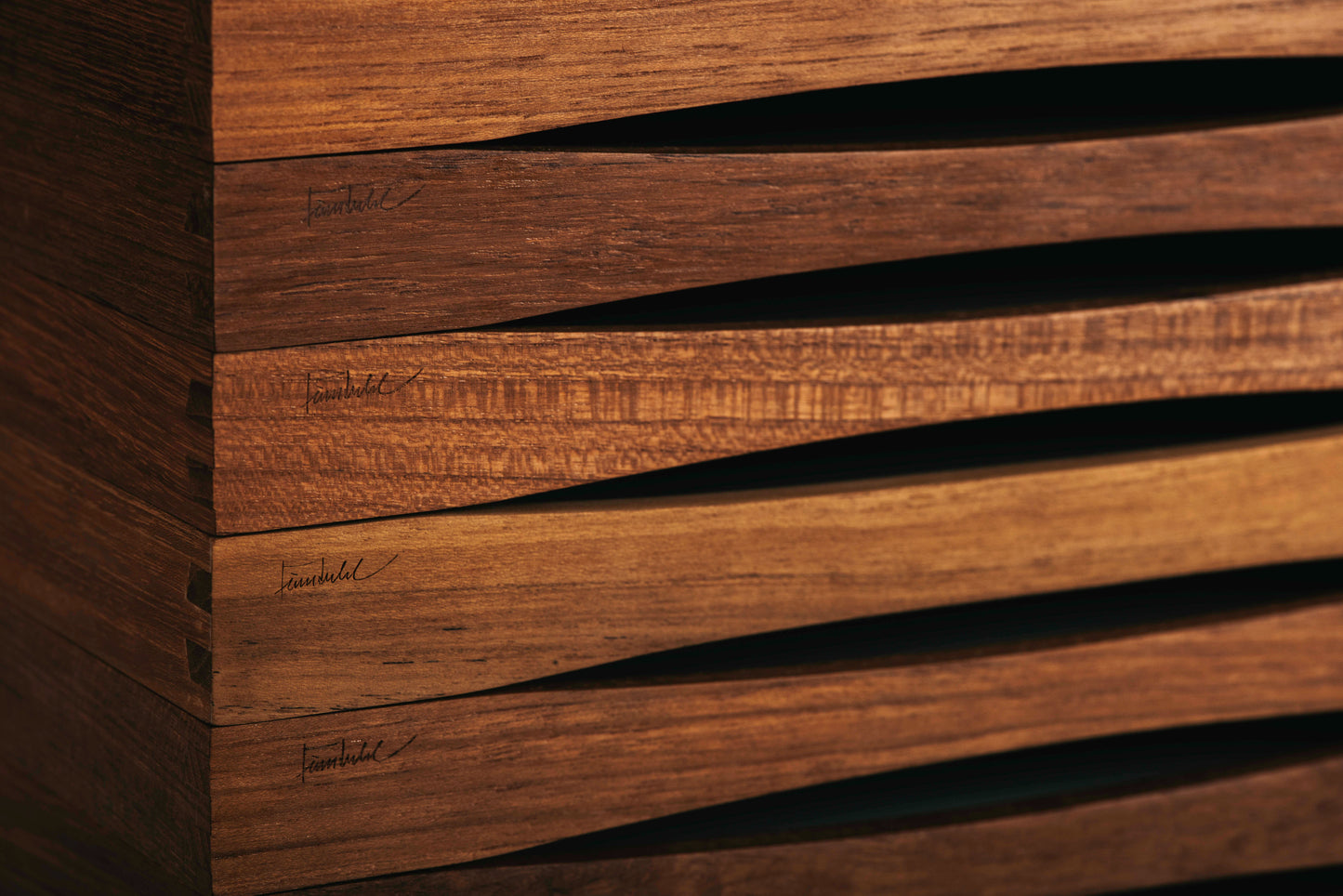 Turning tray / Black & Blue - Size M