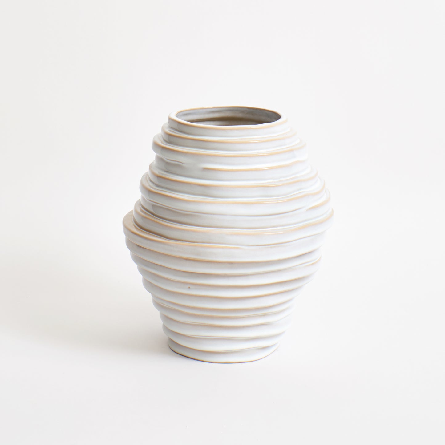 Vase - Shiny white / rifled